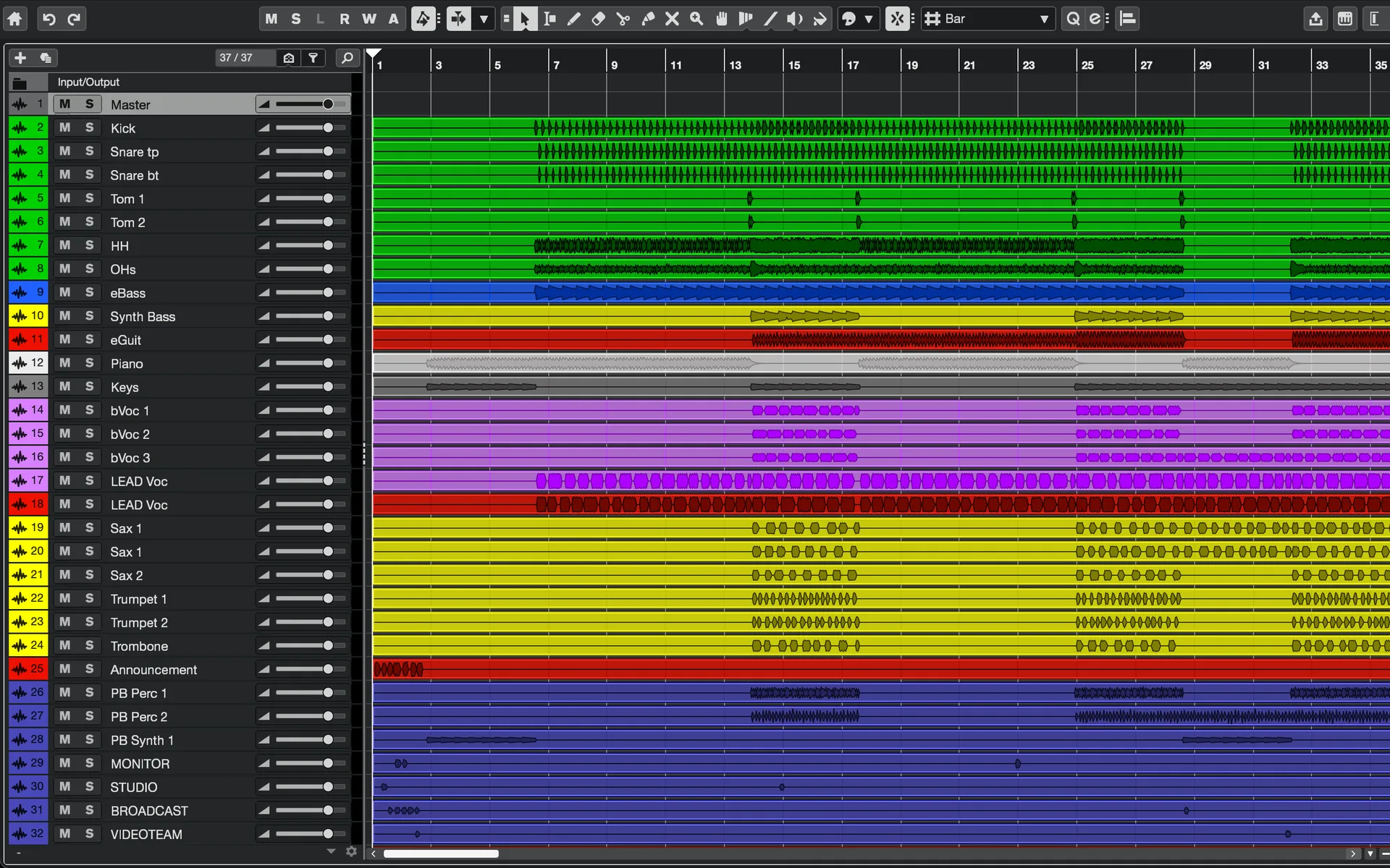 The recording opened in Cubase, with the same track names and colors as on the WING
